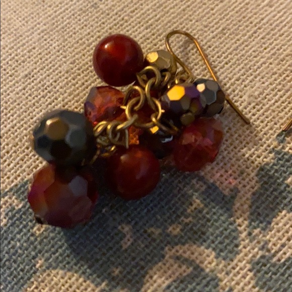 Vintage looking beaded drop earrings - Picture 2 of 3